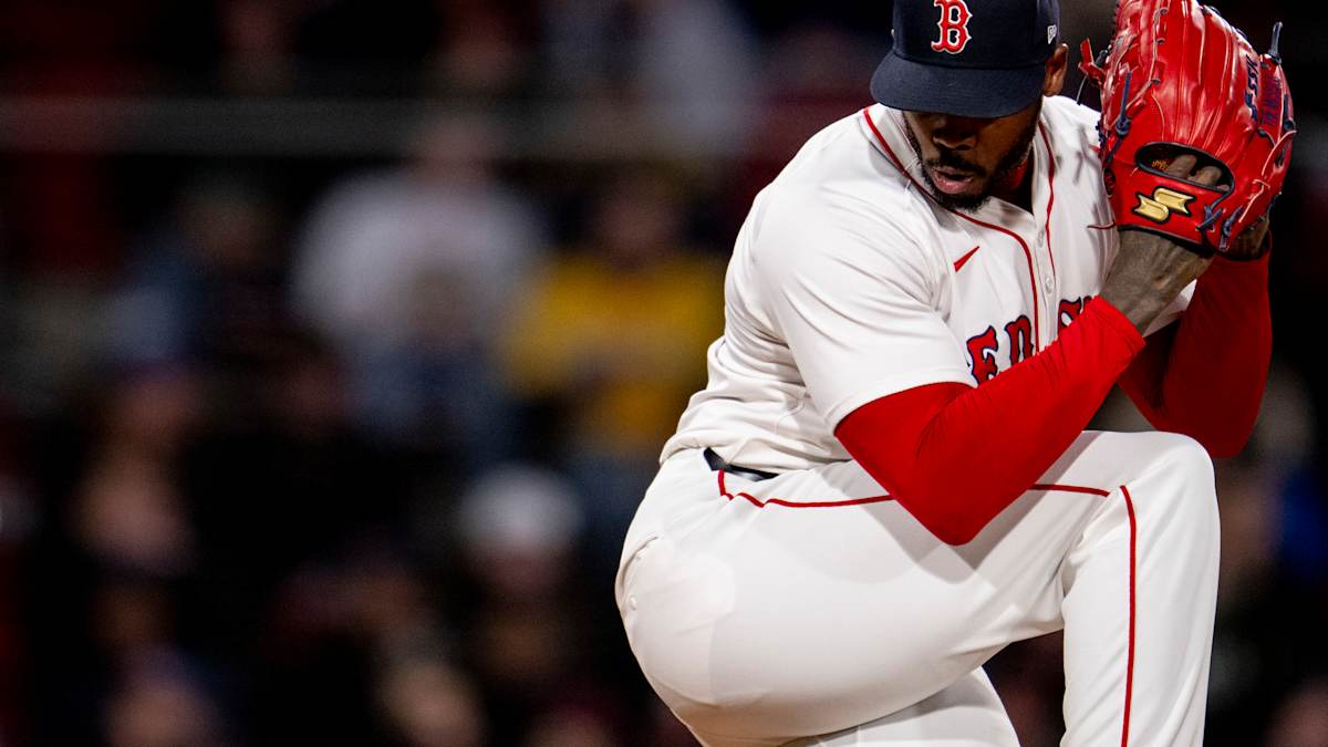 Aroldis Chapman pitching for the Red Sox