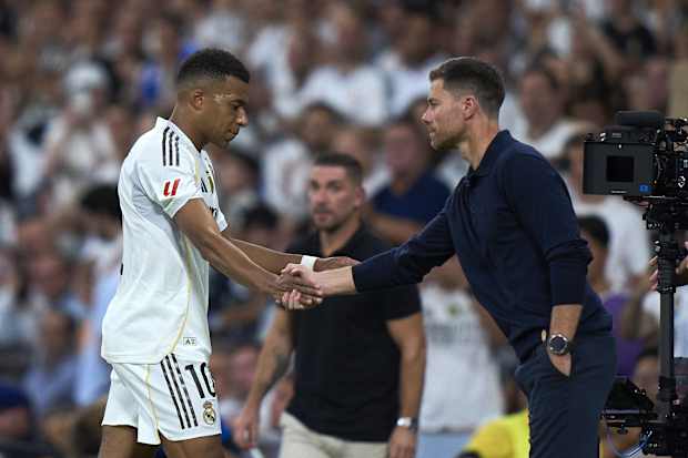 Xabi Alonso 'optimistic' about Mbappé's return against Juventus.