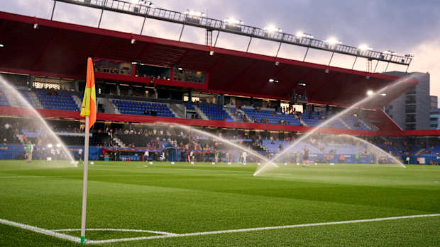 PSG start putting pressure on Barcelona to host Champions League clash at Camp Nou