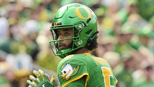 Where Joel Klatt ranks Oregon Ducks' QB Dante Moore among best in the nation - Yahoo Sports