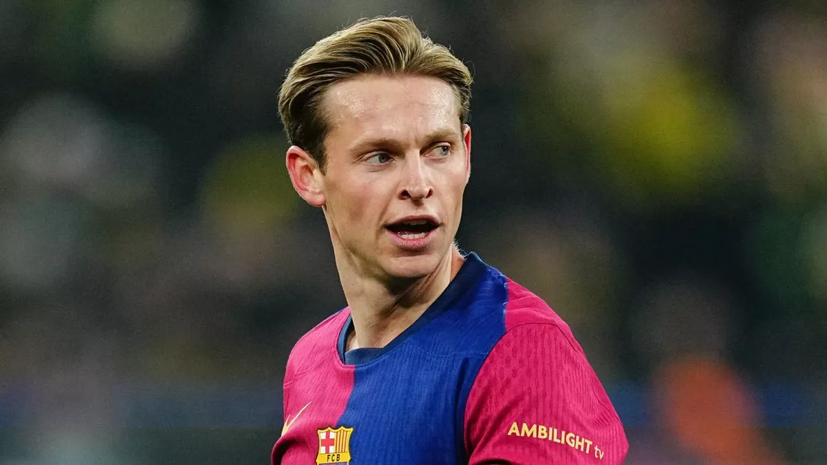 Barcelona ready to listen to offers for EIGHT stars as Frenkie de Jong decision made - The Mirror