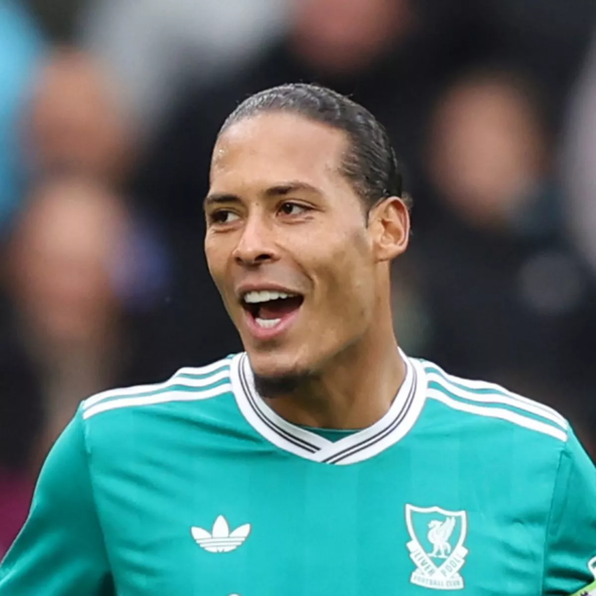 Liverpool: Virgil van Dijk challenge 'definitely a red' at Newcastle - BBC Sport