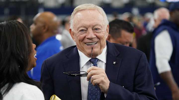 Jerry Jones shows no mercy in Micah Parsons reunion decision