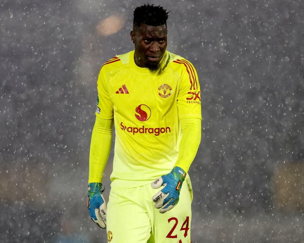 Manchester United ready to AXE Andre Onana after latest mistake: sources | FourFourTwo