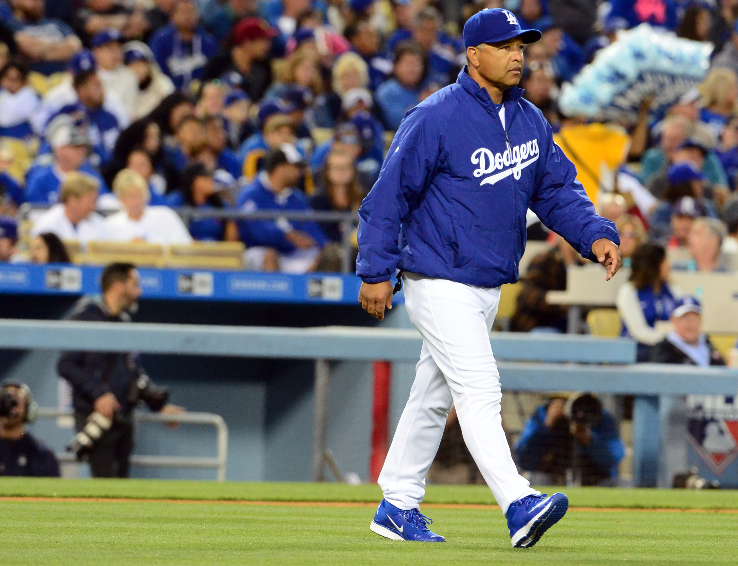 Dave Roberts made it clear that the Dodgers intend to let Sasaki work things out at the big league level: