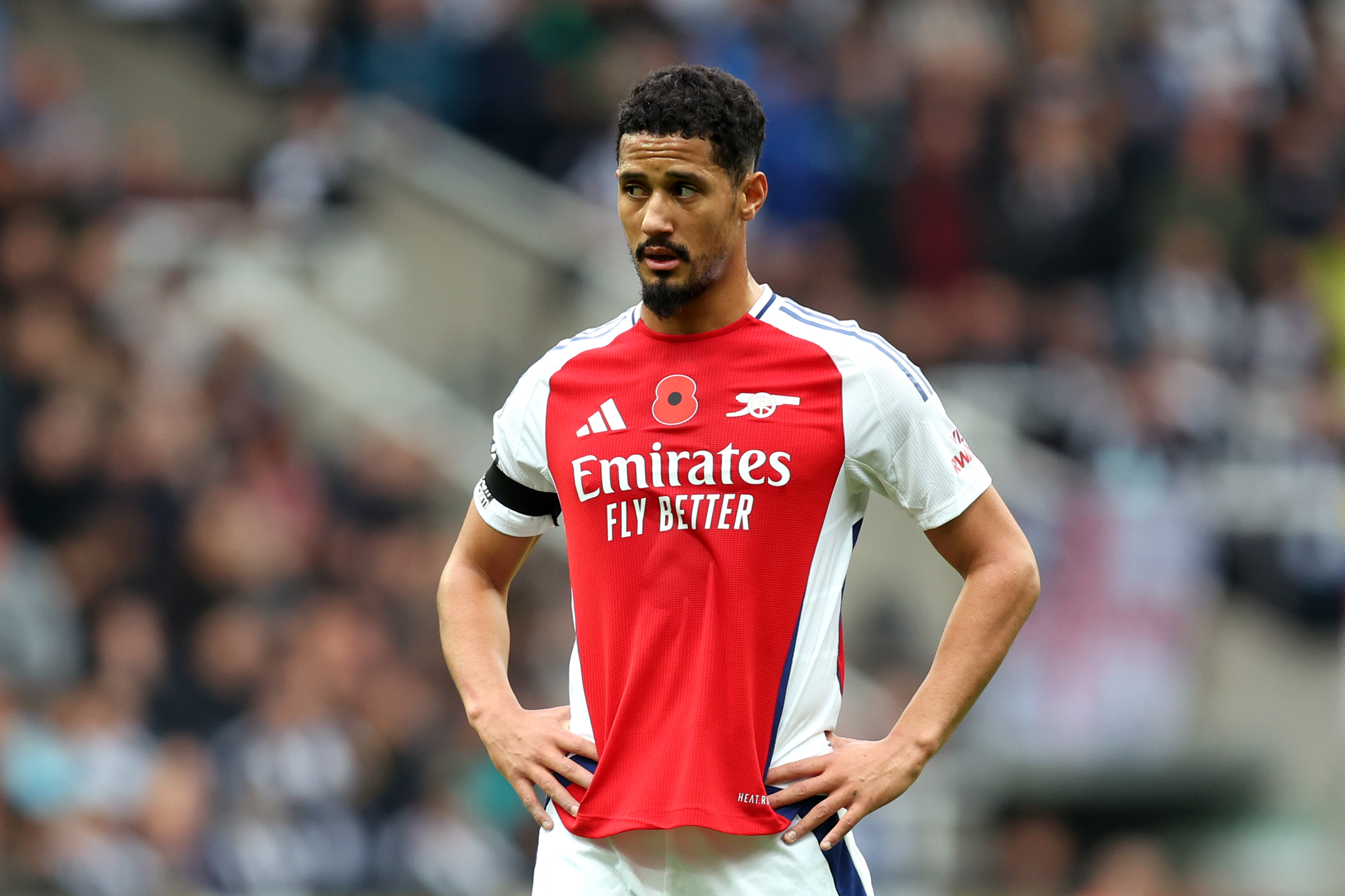Arsenal William Saliba Back Injury NEW Details | Expert Explains