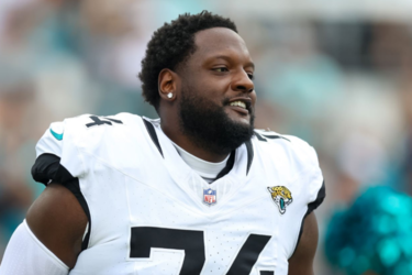 Eagles Defense Tries the Tush Push in NFL Action